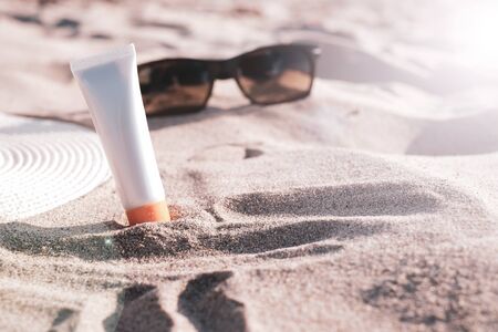 woman sunscreen beach summer sun protection.の写真素材