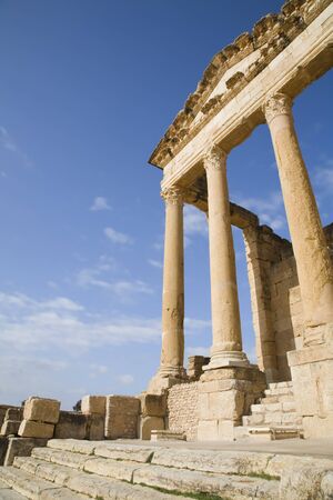 Temple of Minerva at the ancient roman ruins of Sufetula in Sbeitla, Tunisiaの写真素材