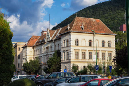 BRASOV, ROMANIA â AUGUST 09, 2018:  Detail - old buildings in downtown on August 09, 2018 in Brasov.のeditorial素材