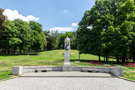 Craiova, Dolj, Romania â May 14, 2022: The statue of Nicolae Romanescu in Romanescu Park, Craiova, Romania.のeditorial素材