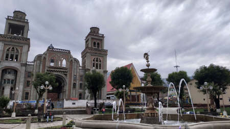 View of the fountain in front of the Basilica of Our Lady of the Immaculate Conception.の写真素材
