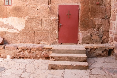 Red door with cross in the monastery of st catherine in egyptのeditorial素材