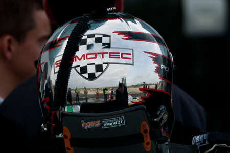 Le V de V à Nogaro