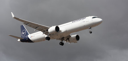 Tenerife, Spain January 7th, 2024. Airbus A321-271NX Lufthansa Airlines flies in the black clouds. Landing at Tenerife Airportのeditorial素材