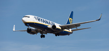 Tenerife, Spain January 13th, 2024. Boeing 737-8AS Ryanair Airlines flies in the blue sky. Landing at Tenerife Airportのeditorial素材