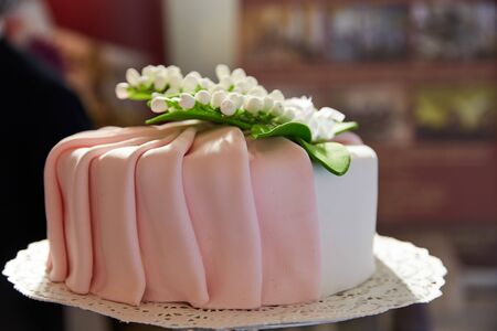 Beautiful and delicious cakes and cakes for the wedding