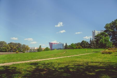 Park in the city center in sunny clear weatherのeditorial素材