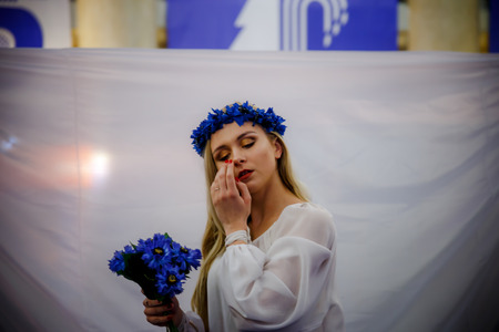 MINSK, BELARUS - FEBRUAR 1, 2018: beautiful girl in Belarusian traditional costumeのeditorial素材