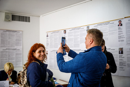 MINSK, BELARUS - 1 APRIL, 2019: Voting in the elections of the President of Ukraine at one of the polling stations in Minskのeditorial素材