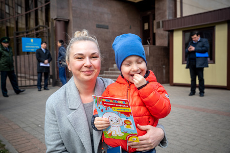 MINSK, BELARUS - 21 APRIL, 2019: Voting in the elections of the President of Ukraine at one of the polling stations in Minskのeditorial素材