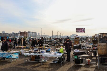 MINSK, BELARUS - 1 MARCH, 2020: flea market. sellers sell consumer goodsの写真素材