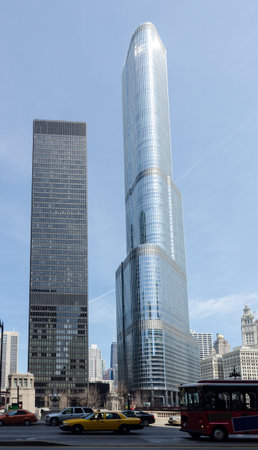 View of buildings on downtown Chicagoのeditorial素材