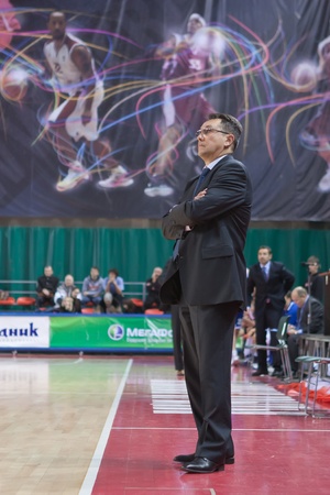 SAMARA, RUSSIA - DECEMBER 18: Coach of BC Krasnye Krylia Stanislav Eremin on the game with BC Dynamo December 18, 2010 in Samara, Russia.のeditorial素材