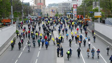 MAY 28, 2017, MOSCOW, RUSSIA: City of cyclists. Thousands of cyclists on a city street. Traditional Bicycle parade in Moscow.のeditorial素材