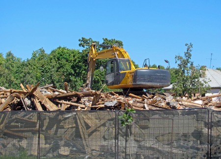 Demolition of houses, demolition of debris