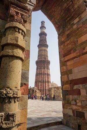 Delhi, India - October 28, 2017: Qutub Minar - the tallest brick minaret in the worldのeditorial素材