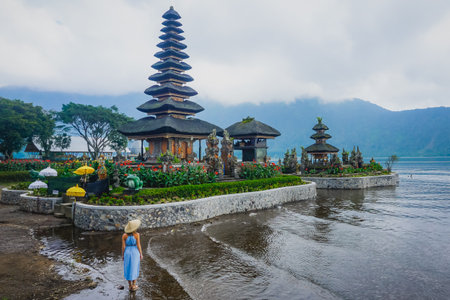 Picturesque Hindu temple Ulun Danu Beratan on the lakeの写真素材