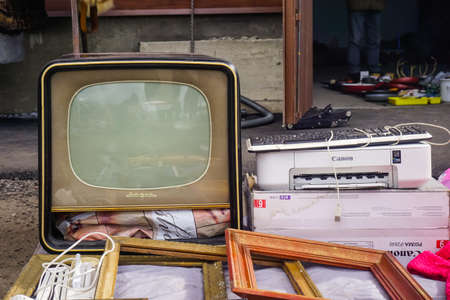 Voronezh, Russia - March 15, 2020: Antiques at the flea marketのeditorial素材