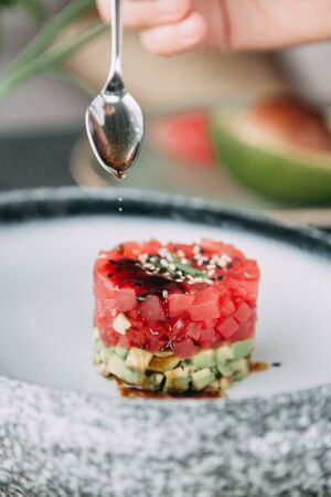 cooking Tartar of beef and in the supply of liquid nitrogenの写真素材