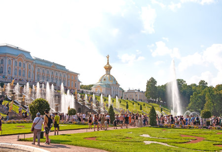 St. Petersburg, Russia - August 20 ,2022: Peterhof Palace. Fountain of Grand Cascade in Peterhofのeditorial素材