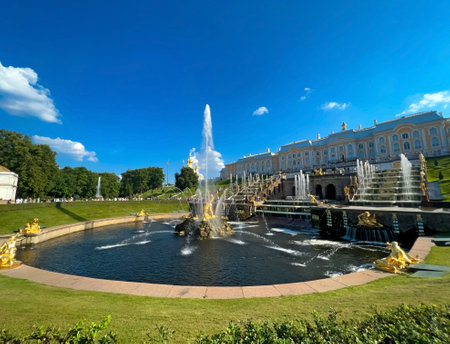 St. Petersburg, Russia - August 20 ,2022: Peterhof Palace. Fountain of Grand Cascade in Peterhofのeditorial素材