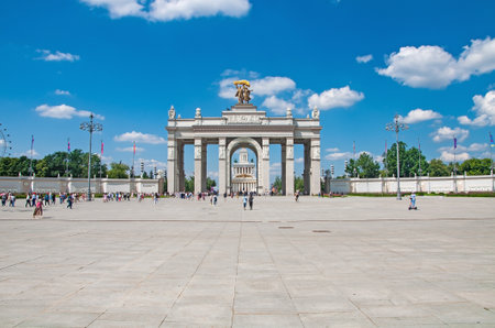 Moscow, Russia - July 17 , 2023: Main entrance to the All-Russian Exhibition Centerのeditorial素材