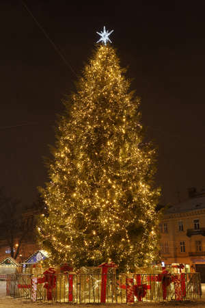 LVIV, UKRAINE - January 14, 2021: Christmas and New Year tree and fair in winterのeditorial素材