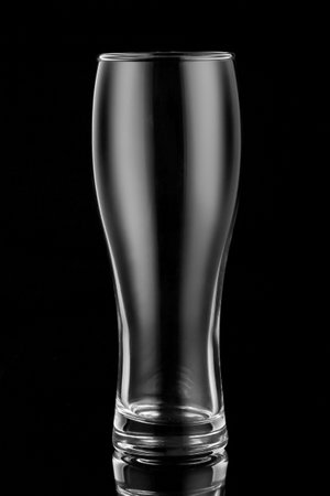 Empty beer glass on dark backgroundの写真素材