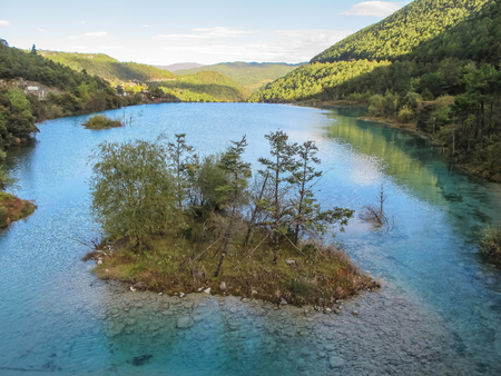 Blue Moon Valley in Jade Dragon Snow Mountain, Lijiang, Yunnan Chinaのeditorial素材