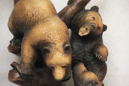 Wood carving of the bearの写真素材