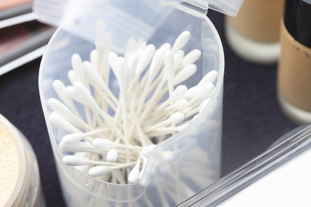 Cotton swab