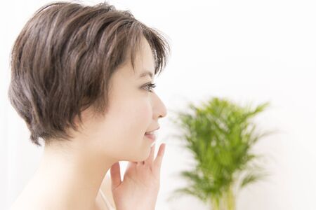 Women to apply Foundationの写真素材