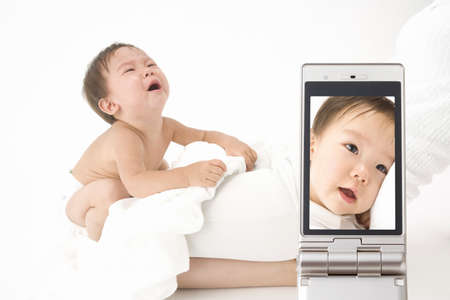Baby pictures on the mobile screen
