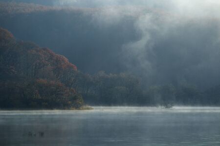A quiet morning of lakeの写真素材