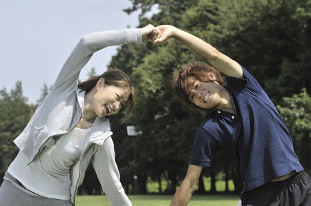 Men and women ready to exercise
