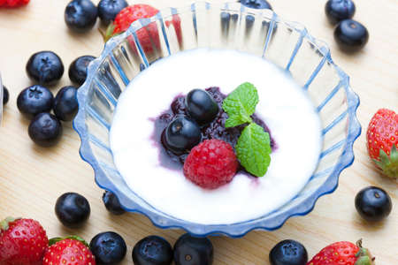 Mixed berry yogurtの写真素材