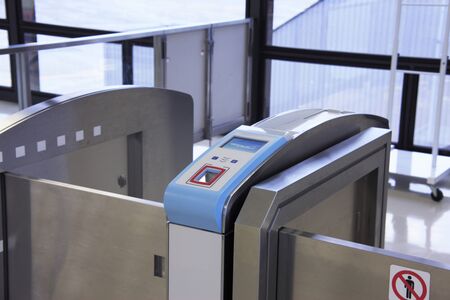 Boarding gate