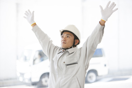 Male workers to the cheers