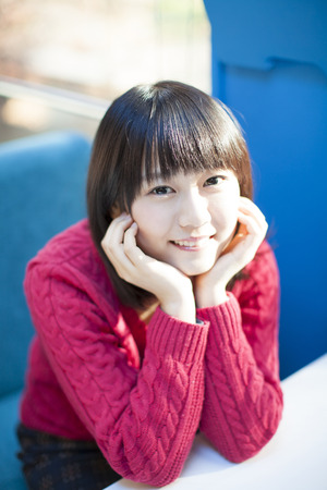 Chillin girl in Cafeの写真素材