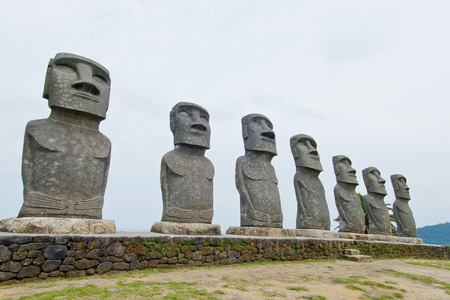 MOAI statuesの写真素材