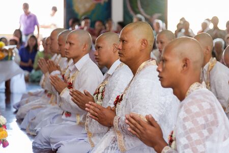 BANGKOKI, THAILAND - NOVEMBER 26, 2011. series of the ordination ceremony that change the Thai young men to be the new monks at Wat Tunglanna.のeditorial素材
