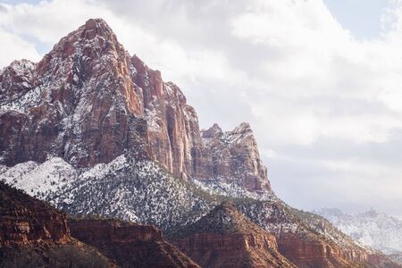 Zion National Park Mountain Snowの写真素材