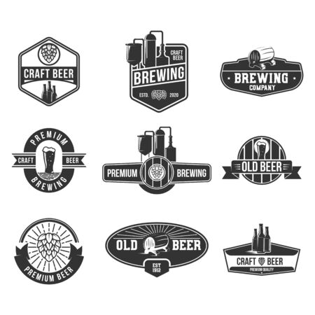 Retro beer flat badges set. Craft, brewing, premium, old beer and emblems for pub, isolated illustration collection. Oktoberfest and alcohol conceptのイラスト素材
