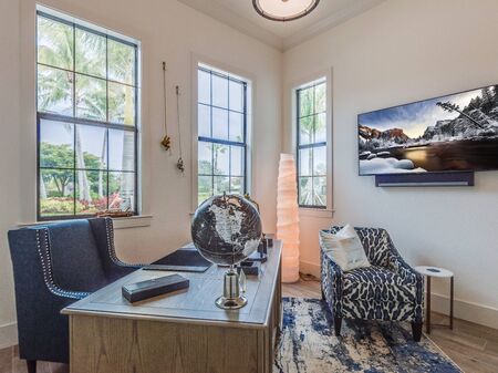 Fancy office in Florida home