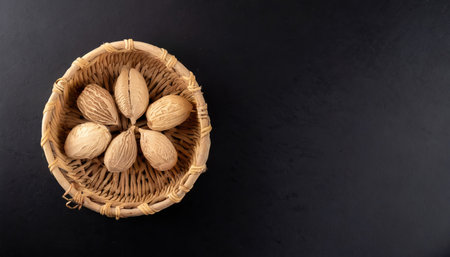 Handicraft handmade from natural product, wicker basket, woven bamboo plate and basket, weave rattan sheet. Eco friendy and sustainable conceptの素材