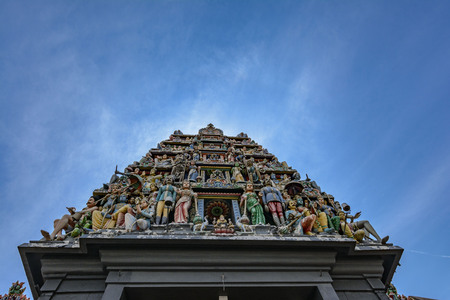 Singapore, Singapore - November 9, 2018: Roof of Sri Mariamman Hindu templeのeditorial素材