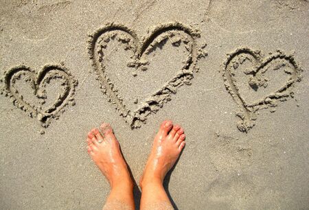 hearts in the sandの写真素材