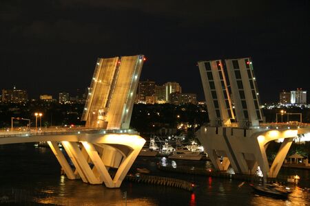 draw bridgeの写真素材