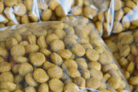dog food packing