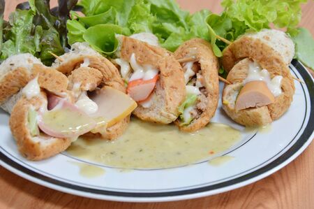 whole wheat bread roll sausage and vegetable dressing sour sauce